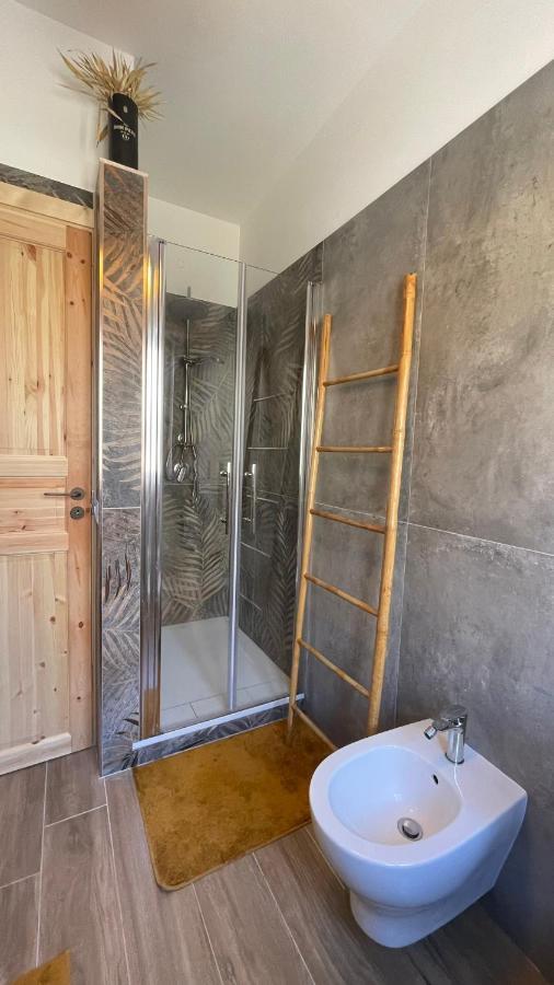 Koru House Torvaianica Villa Bagian luar foto